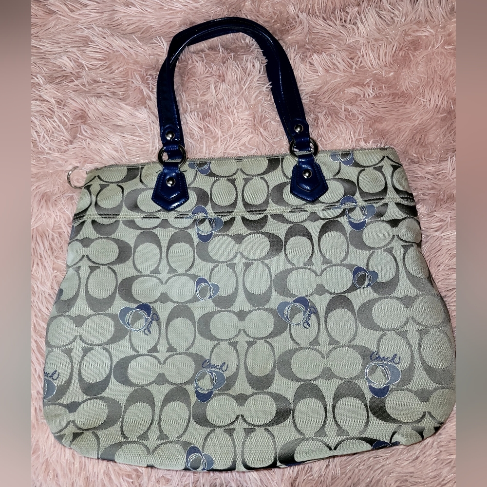 Coach purse- Poppy collection